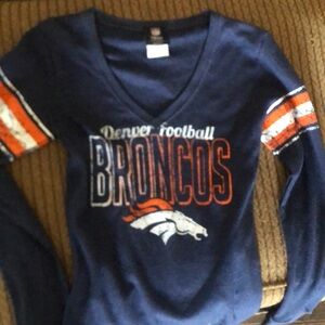 Denver Broncos NFL Women’s Medium long sleeve top